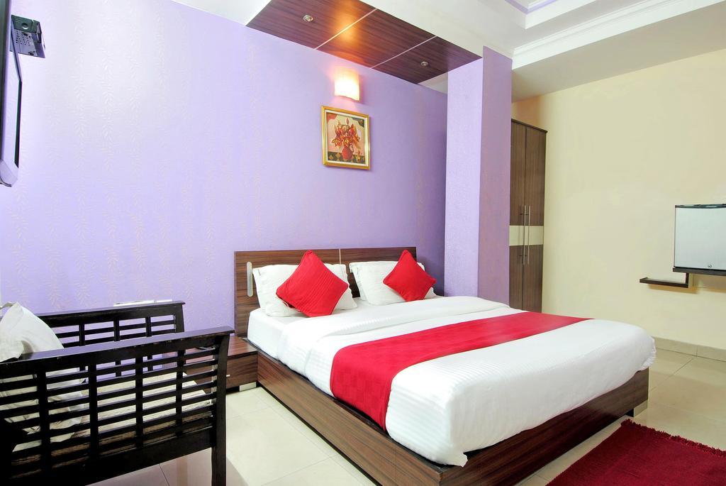 Hotel Durga International New Delhi Rum bild