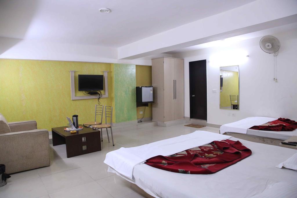 Hotel Durga International New Delhi Rum bild
