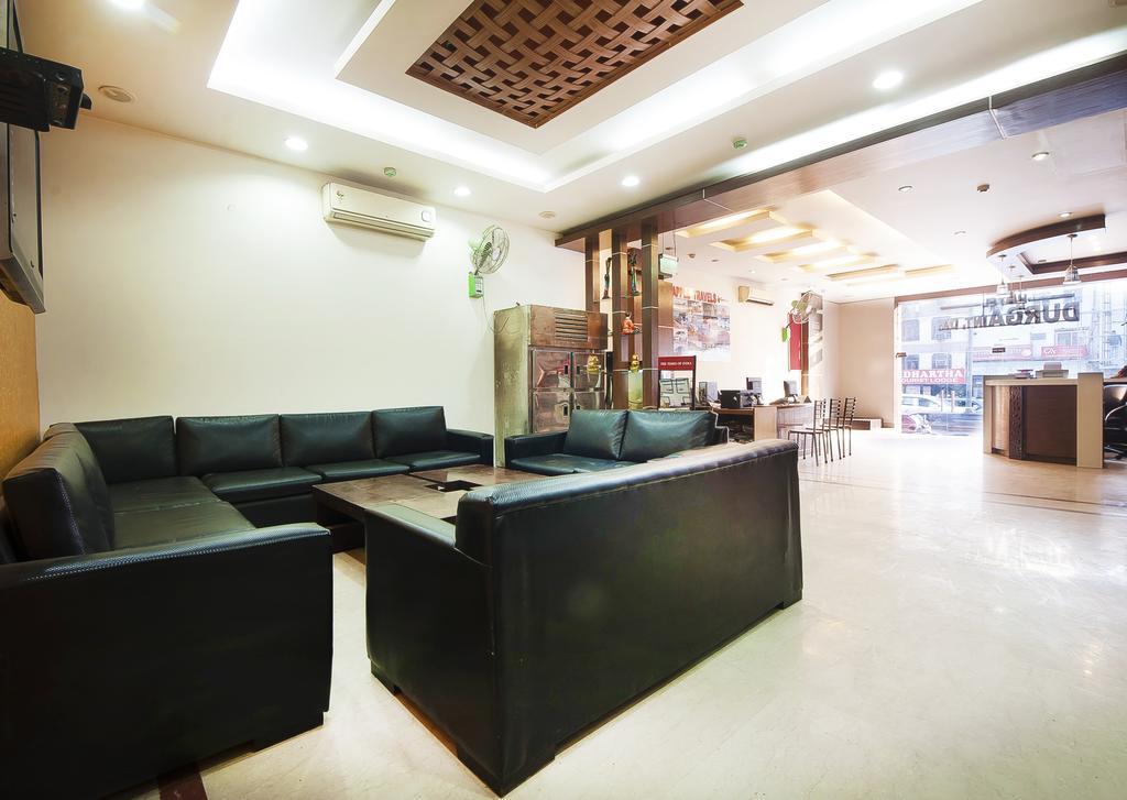 Hotel Durga International New Delhi Exteriör bild